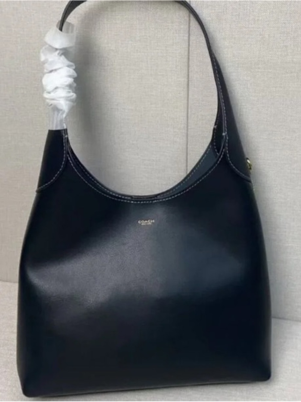 Coach Black Smooth Leather Shoulder Bag with Gold Logo